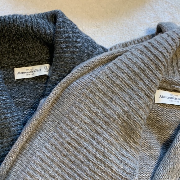 Abercrombie  and Fitch Sweater Lot - Picture 2 of 10